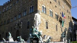 ヴェッキオ宮の前にある泉