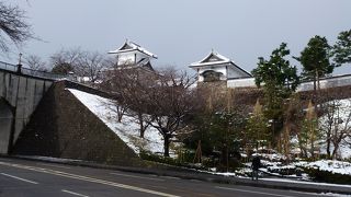 金沢城公園 --- 「金沢市のシンボル」と言えば、やっぱりここでしょうか？