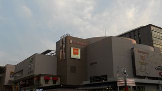 木場駅近くのショッピング、エンタメ(映画)、ダイニングスポットです。