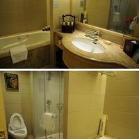 ダブル・デラックスの洗面・浴室部分。ここも設備よし。