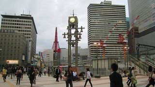 大阪駅からヘップファイブへ