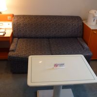 ソファとテーブルです。