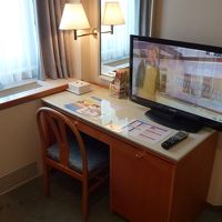 デスク周りとＴＶです。