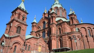 とても大きな教会です。