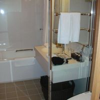 浴槽も広くて快適