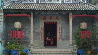 官也街近くにひっそりと…