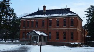 石川県立歴史博物館 --- 重厚な赤レンガ造りの国重文です。