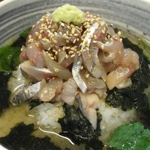 地アジ丼