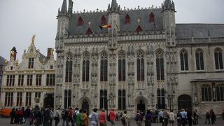 ブルージュの中心