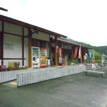 民家のようなたたずまい