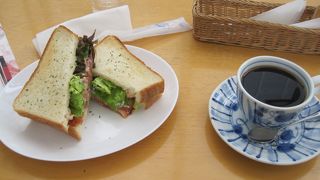 風の森 コスモポリタンカフェ