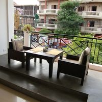 レストラン。朝・昼・夜営業しているようです。パスタなどあり。