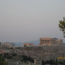 女神アテナが光って見える