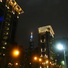夜の台北101