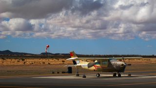 ウユニ空港は現在進行形？？