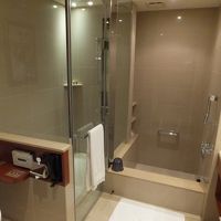 大理石のバスルーム