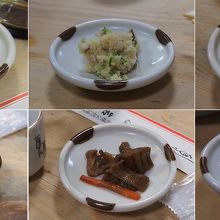 酒を頼む度に付くサービスのお通し