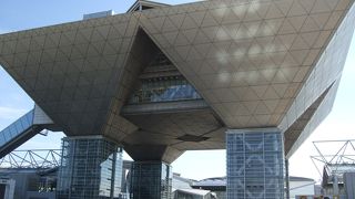 展示場の広さは、全部で８万平米。もちろん、日本一