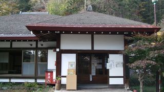 木の風呂なのも体に優しくて、ありがたいです