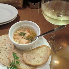 オイル煮と白ワイン(バルメニュー)