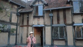 シェイクスピア生家　１６世紀そのままの暮らしを髣髴させる室内！