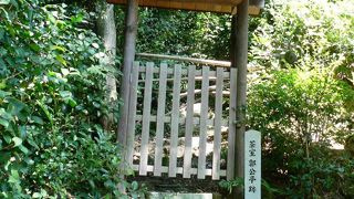 京阪五条からだと京阪バスが便利な清閑寺境内にあった茶室「郭公亭」（かっこうてい）