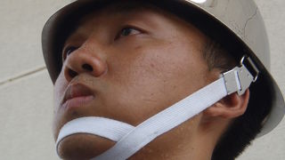 ザッザッザッ　背が高くてかっこいい衛兵交替