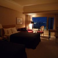 夜景が見える山側DXツインルーム。