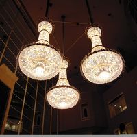 ロビーのシャンデリア