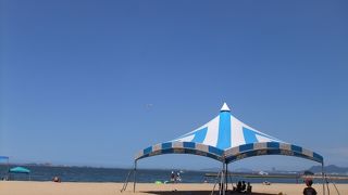 　手ごろに海水浴