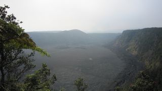 キラウエア火山を見るには入場必須！