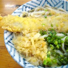 うどん（小）（160円）＋あなごの天ぷら（80円）