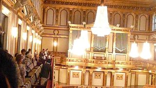 美しいホール自体がお楽しみ