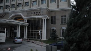 空港に入るときにセキュリティチェックあり