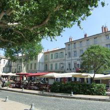 時計台広場にあるいろんなオープンカフェです。