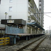 常磐線新松戸駅と接続