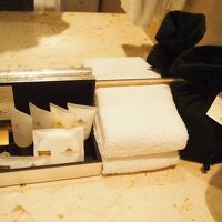 バスアニメティ、もちろんバスローブあり