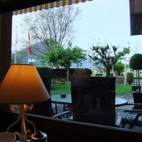 １階のレストランの窓からの眺望です。