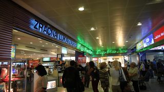 コンパクトな空港です