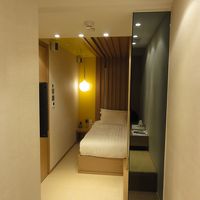 狭くて細い客室