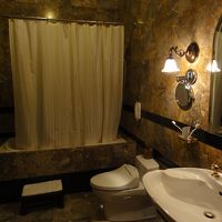 キレイなバスルーム＆トイレ（ウォシュレット付き）