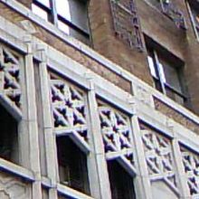 ネオ・ゴジック様式の建物が美しい