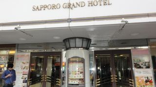 昼はザ・ブラッスリー。