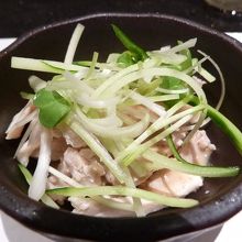 蒸し鶏の胡麻ソース