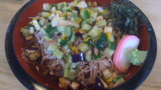 だしそばが名物