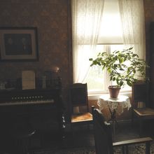 いろんな部屋が年代別に観れます。