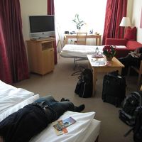 奥に見えるのがエクストラベッド