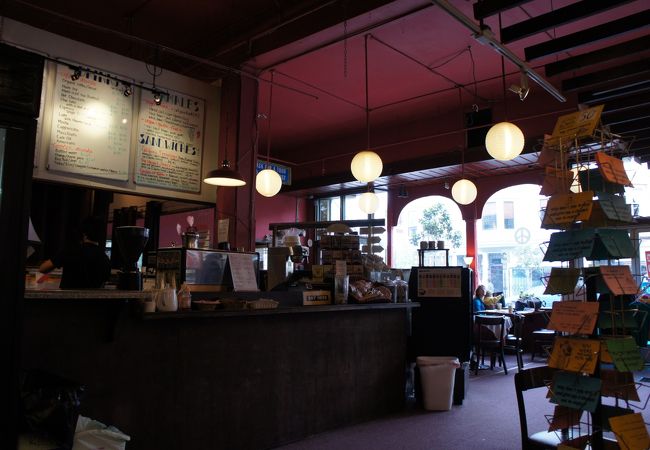 ヘイトアシュベリーのカフェ
