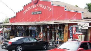 味のあるアンティークショップ