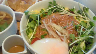 雑貨のエリアにあります